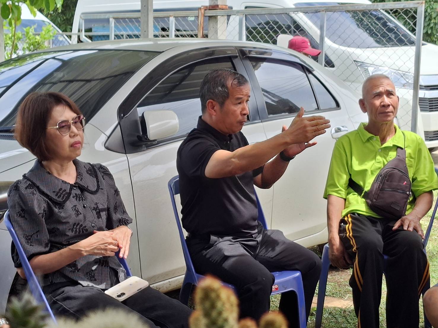 title - ผู้ตรวจราชการ ส.ป.ก. ลงพื้นที่ตรวจเยี่ยมเกษตรกรกลุ่มวิสาหกิจชุมชนพืชผักอินทรีย์และผลิตภัณฑ์แปรรูปทุ่งขนานในนิคมเศรษฐกิจพอเพียง ในเขตปฏิรูปที่ดินจังหวัดจันทบุรี